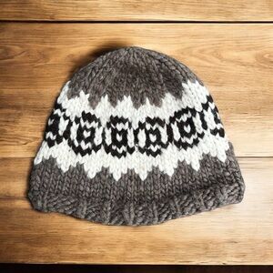 Coast Salish hand knit toque